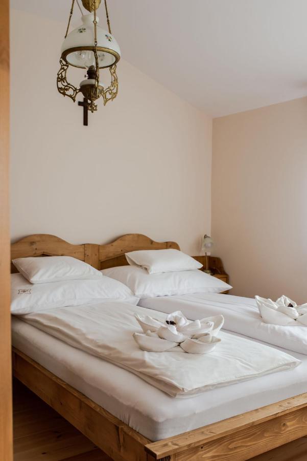 Makó Szent Gellert Borhaz Es Vendegfogado B&B 외부 사진