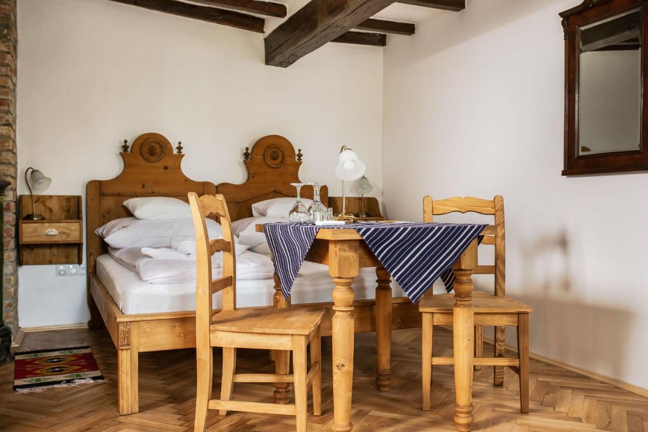 Makó Szent Gellert Borhaz Es Vendegfogado B&B 외부 사진
