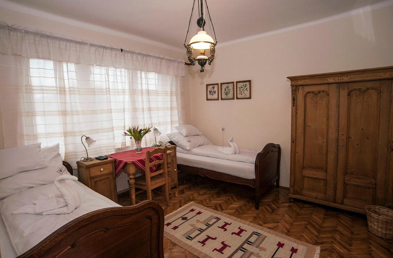 Makó Szent Gellert Borhaz Es Vendegfogado B&B 외부 사진