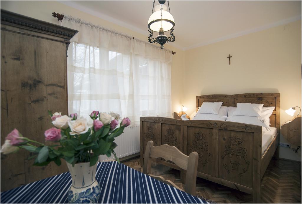 Makó Szent Gellert Borhaz Es Vendegfogado B&B 외부 사진